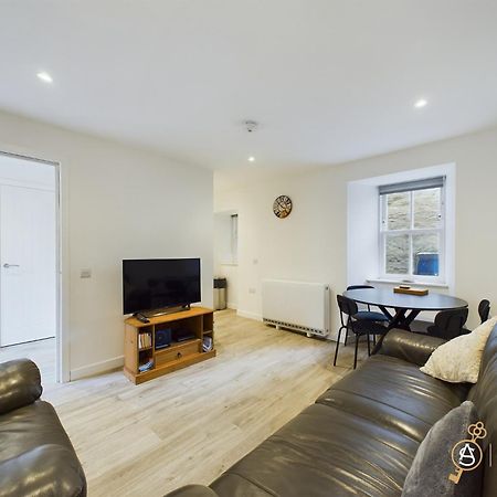 Modern Commercial Street Maisonette Леруик Экстерьер фото