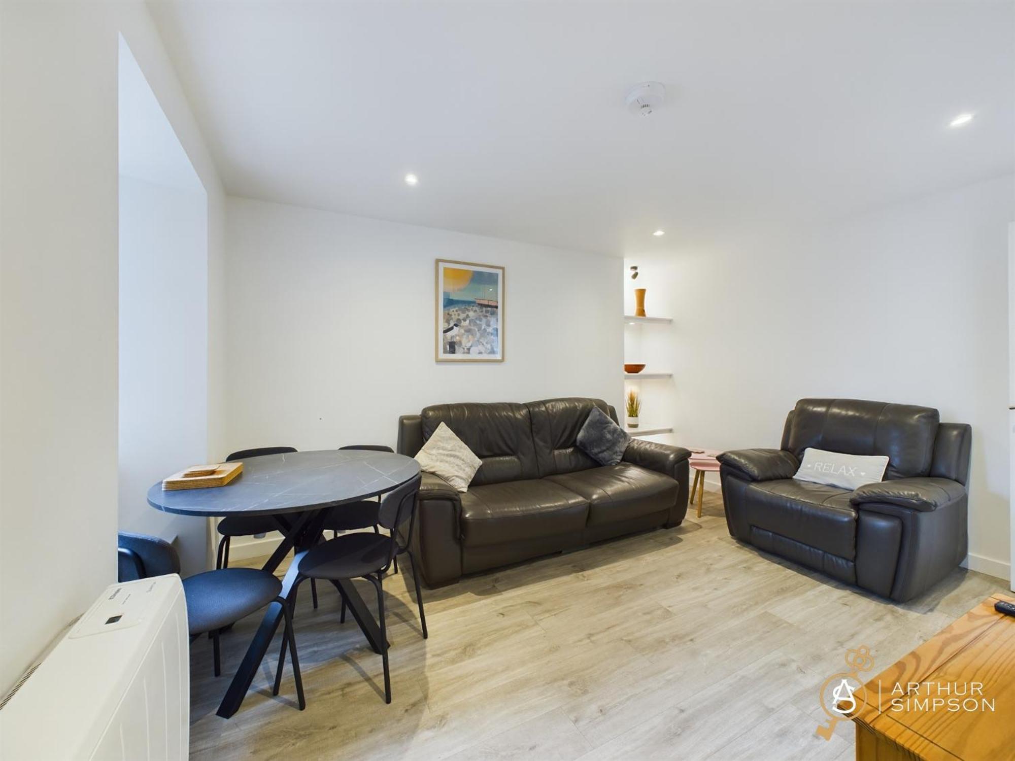Modern Commercial Street Maisonette Леруик Экстерьер фото